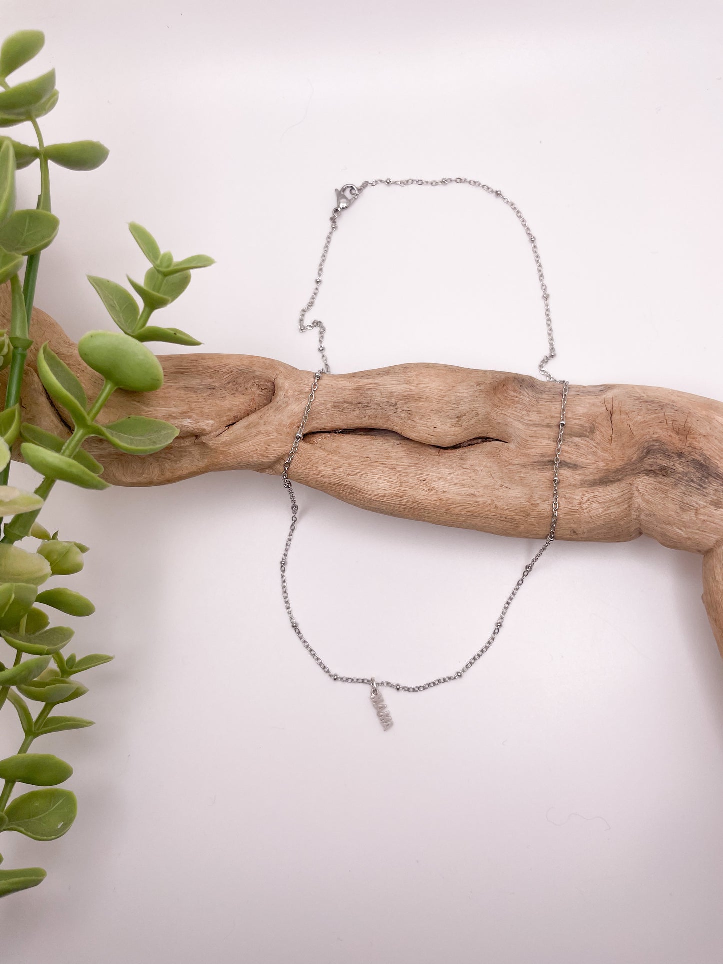 Mama Necklace